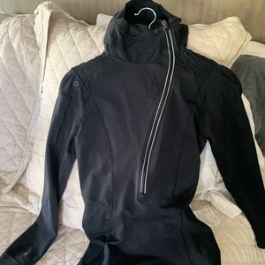 Longsleeve black Lululemon running jacket